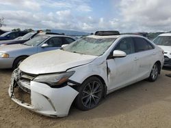 Carros dañados por inundaciones a la venta en subasta: 2015 Toyota Camry XSE
