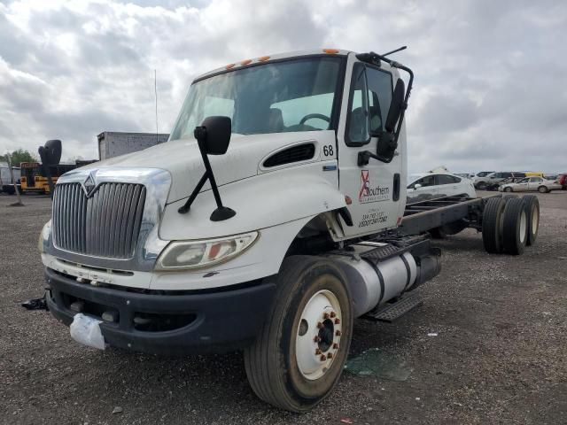 2009 International 4000 4400