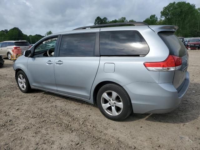 2011 Toyota Sienna LE