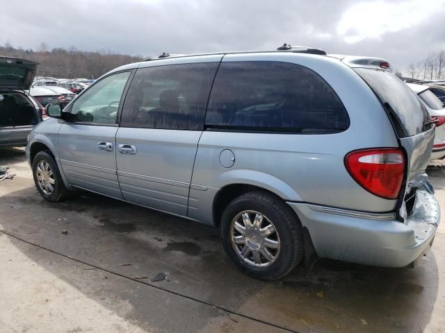 2005 Chrysler Town & Country Limited