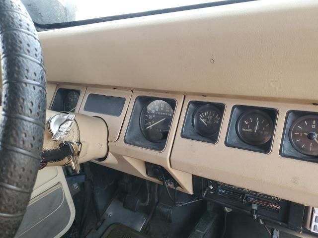 1990 Jeep Wrangler / YJ Sahara