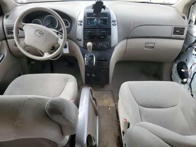 2006 Toyota Sienna CE