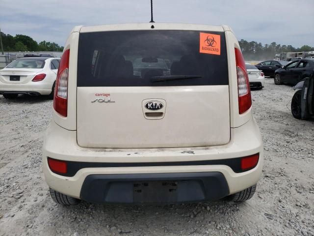 2013 KIA Soul +