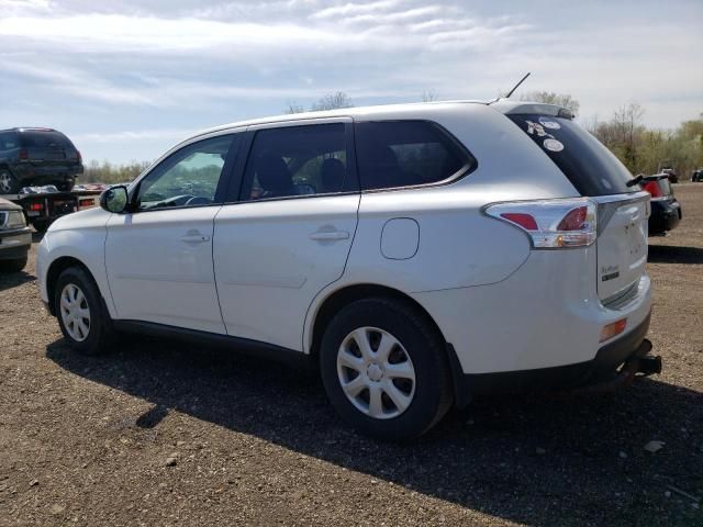 2014 Mitsubishi Outlander ES