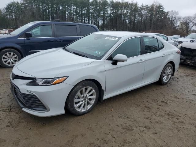 2022 Toyota Camry LE