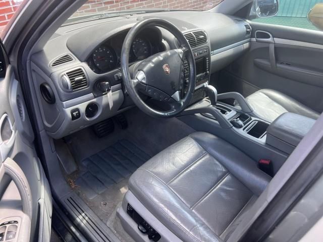 2004 Porsche Cayenne