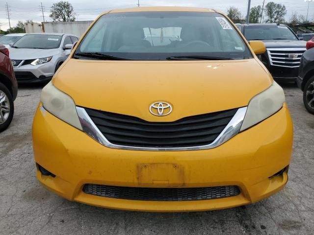 2012 Toyota Sienna LE