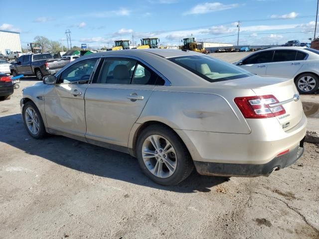 2018 Ford Taurus SEL