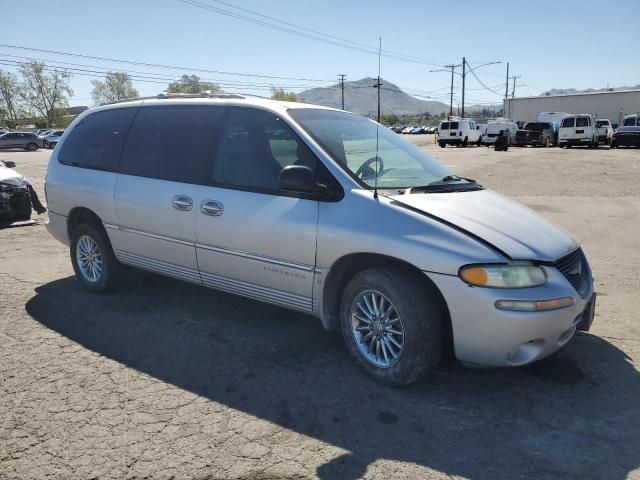 2000 Chrysler Town & Country Limited