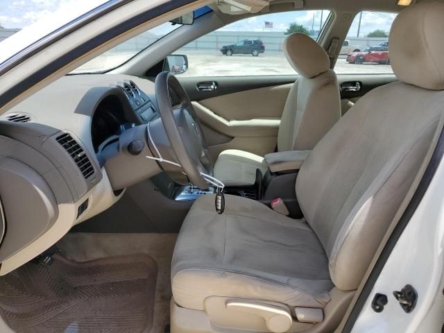 2010 Nissan Altima Base