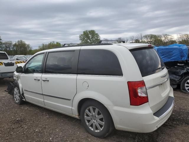 2012 Chrysler Town & Country Touring L