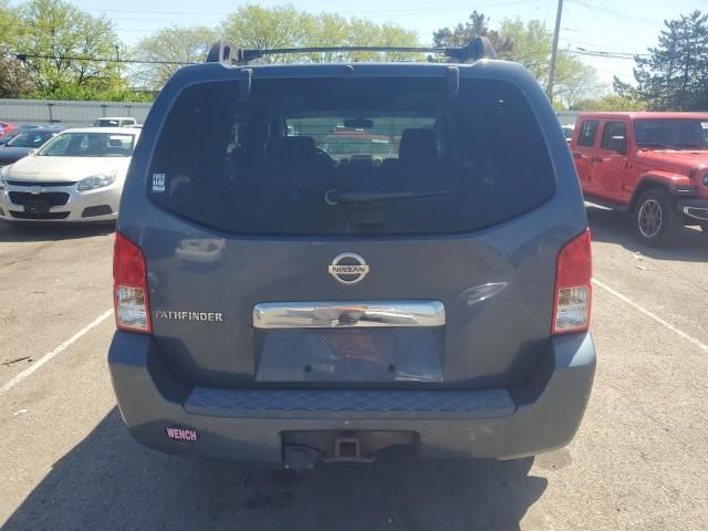 2006 Nissan Pathfinder LE