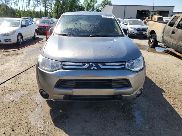 2014 Mitsubishi Outlander SE