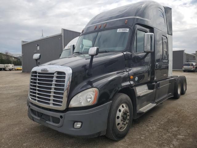 2015 Freightliner Cascadia 125