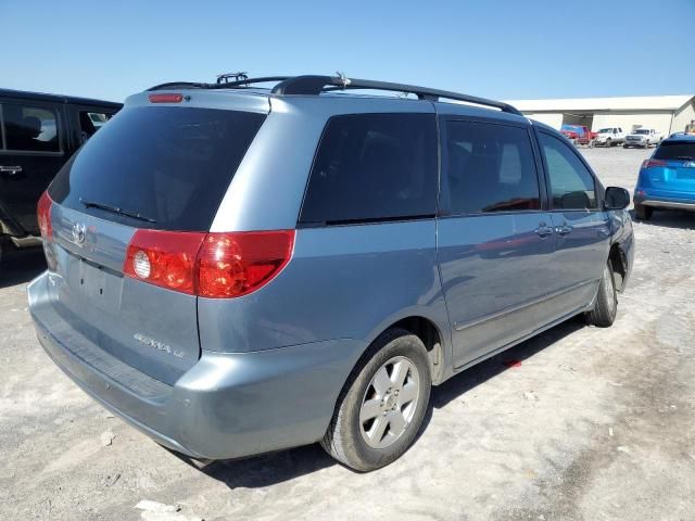 2010 Toyota Sienna CE