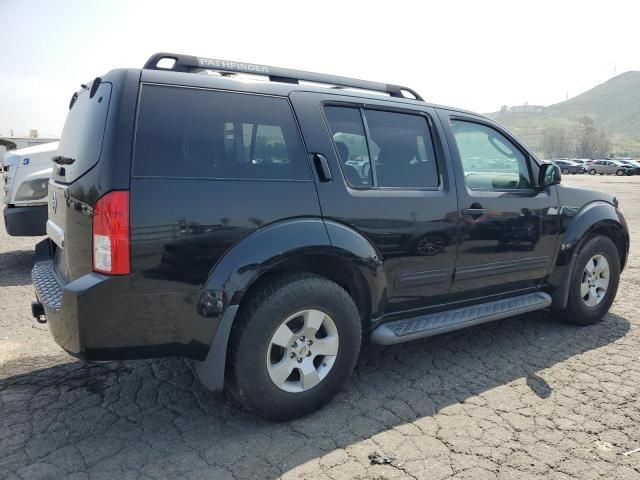 2006 Nissan Pathfinder LE