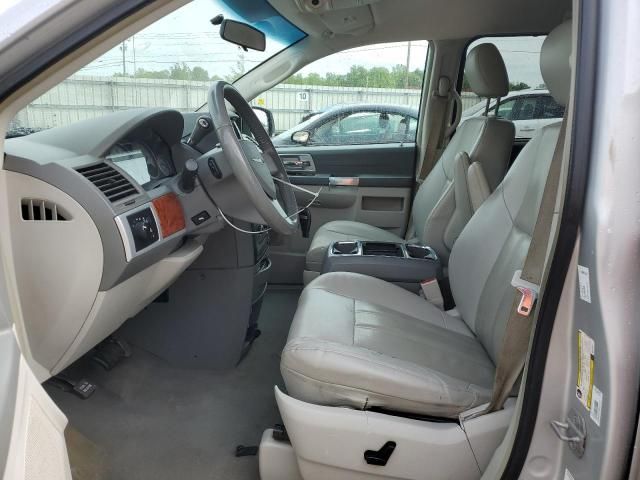 2008 Chrysler Town & Country Touring