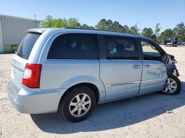 2012 Chrysler Town & Country Touring