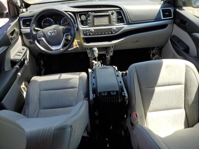 2015 Toyota Highlander LE