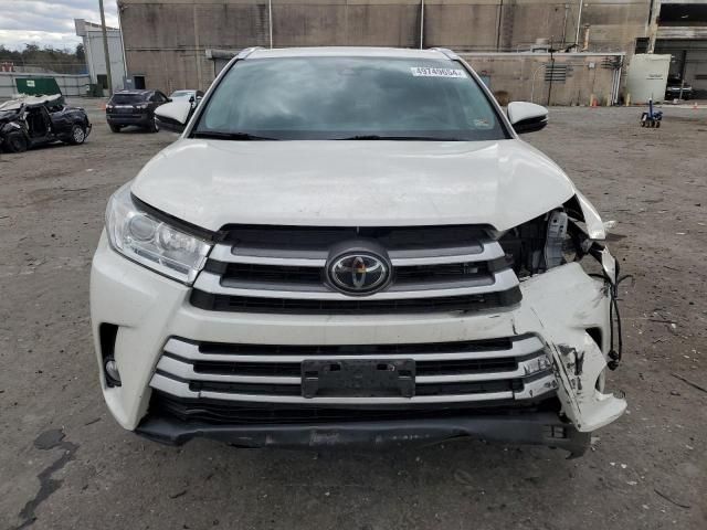 2019 Toyota Highlander SE