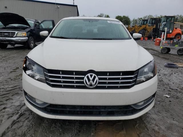 2014 Volkswagen Passat SE