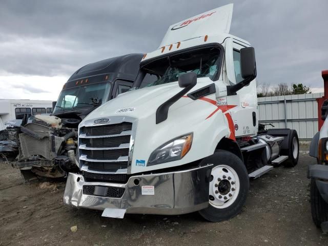 2021 Freightliner Cascadia 116