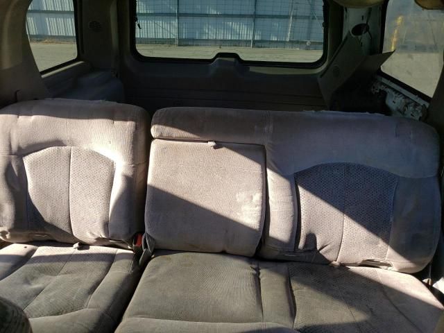 2002 Chevrolet Tahoe C1500