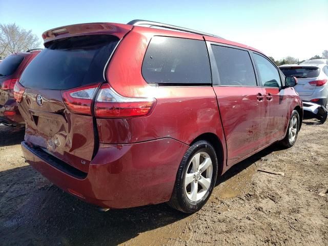 2017 Toyota Sienna LE