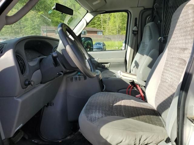 2003 Ford Econoline E350 Super Duty Van