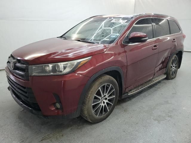 2017 Toyota Highlander SE