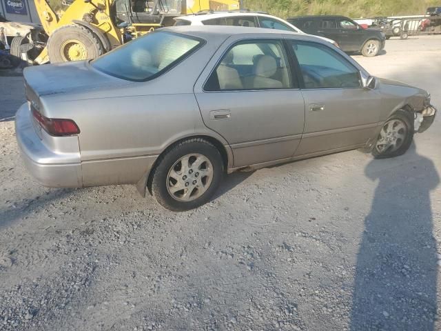 1999 Toyota Camry LE