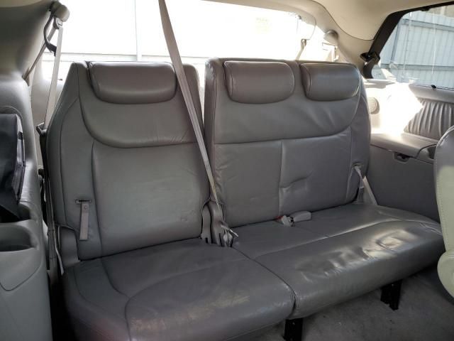 2005 Toyota Sienna XLE