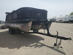 Godfrey Boat With Trailer Vehiculos salvage en venta: 2019 Godfrey Boat With Trailer