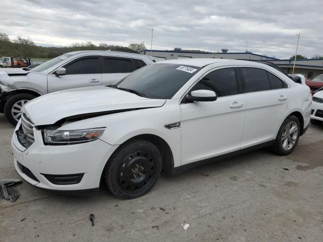 2018 Ford Taurus SEL