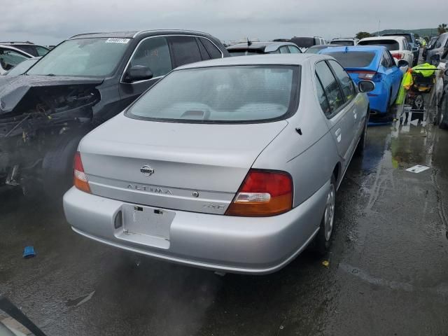 1999 Nissan Altima XE