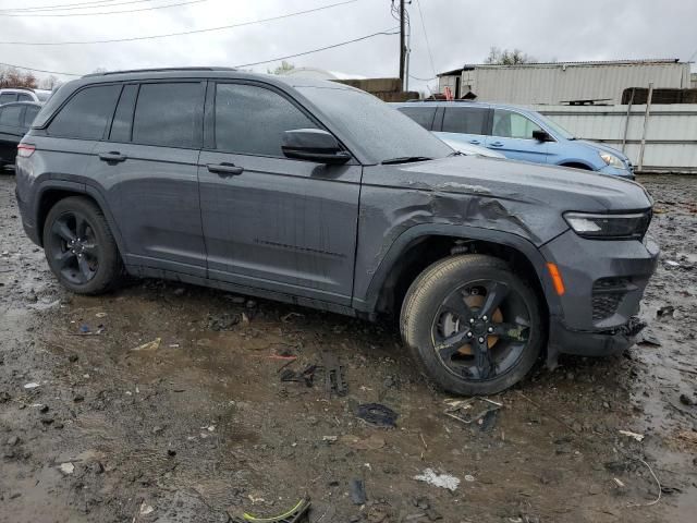 2023 Jeep Grand Cherokee Laredo