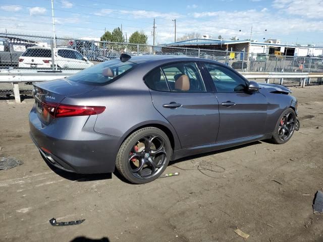 2017 Alfa Romeo Giulia TI Q4