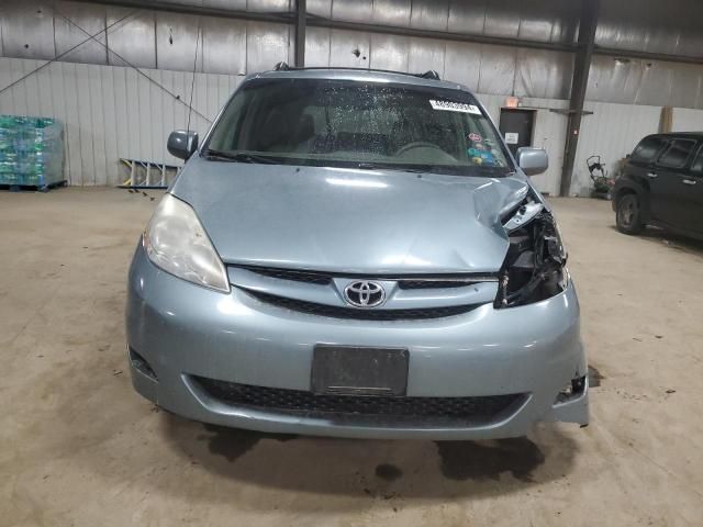 2008 Toyota Sienna XLE