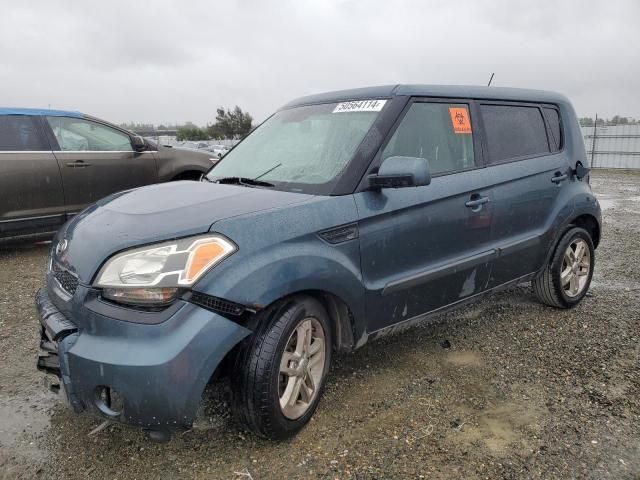 2011 KIA Soul +