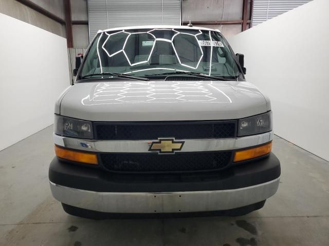 2022 Chevrolet Express G3500 LT