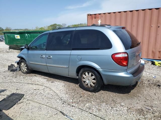 2005 Chrysler Town & Country Touring