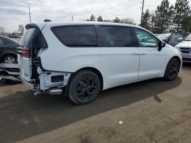 2023 Chrysler Pacifica Hybrid Limited