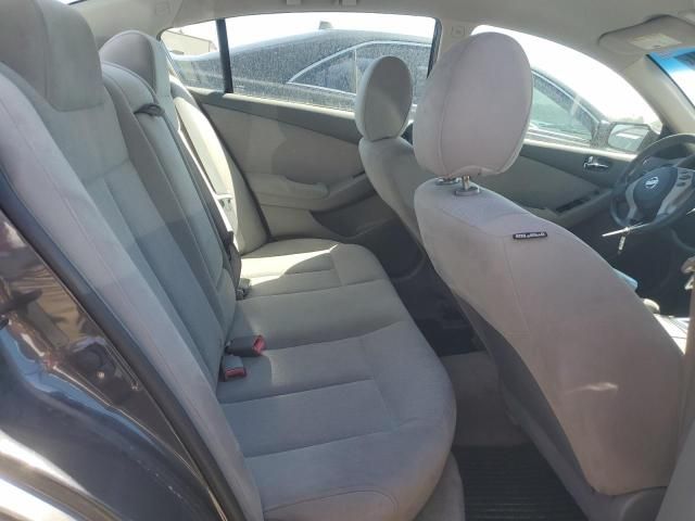 2010 Nissan Altima Base