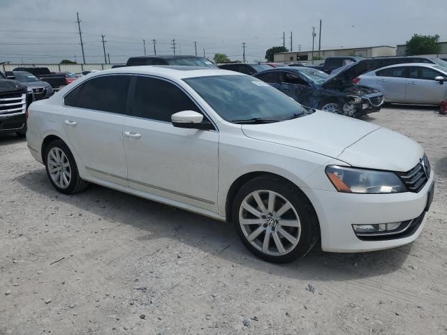 2013 Volkswagen Passat SEL