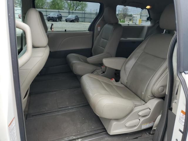 2015 Toyota Sienna XLE