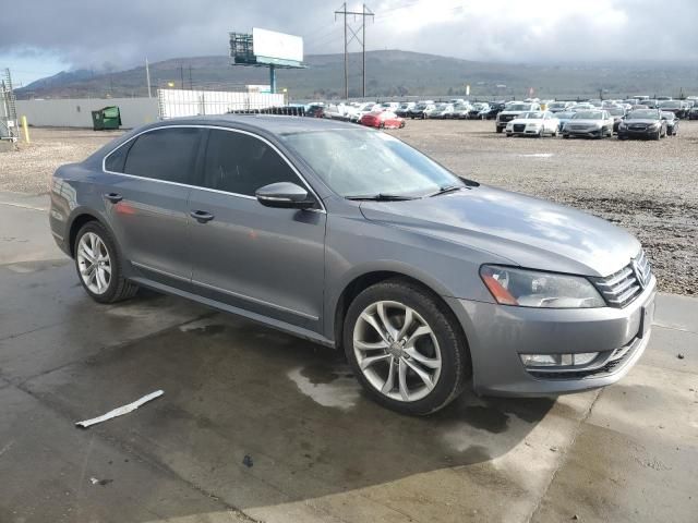 2012 Volkswagen Passat SEL