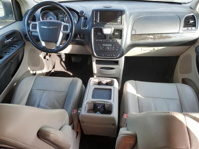 2012 Chrysler Town & Country Touring L