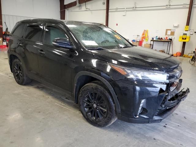 2019 Toyota Highlander SE