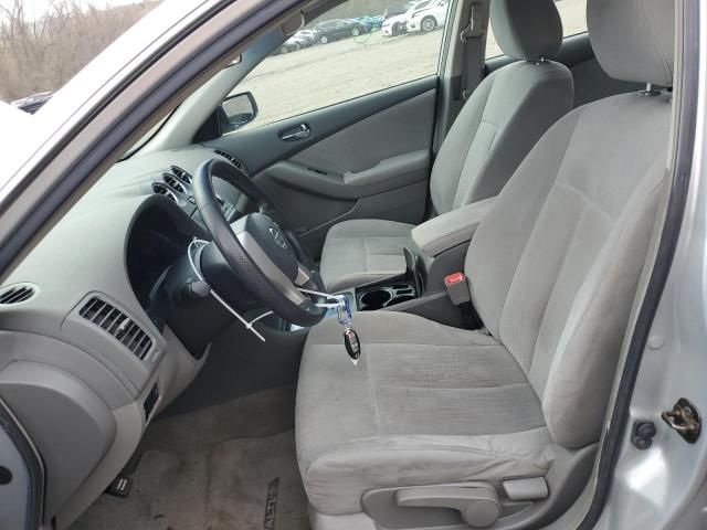 2010 Nissan Altima Base