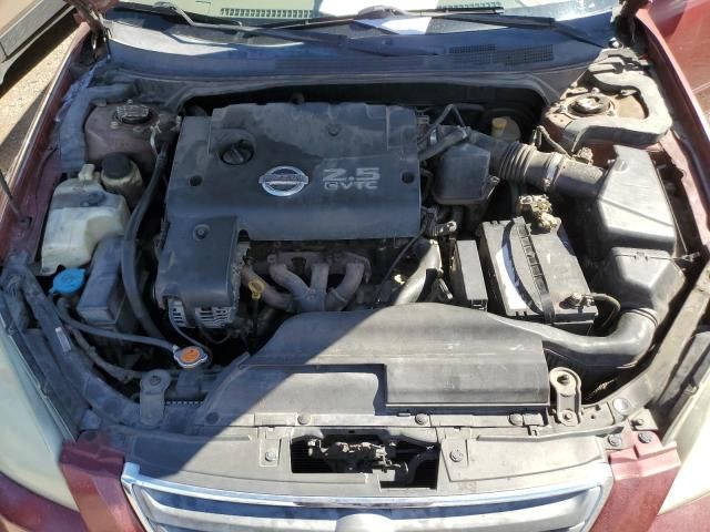 2004 Nissan Altima Base